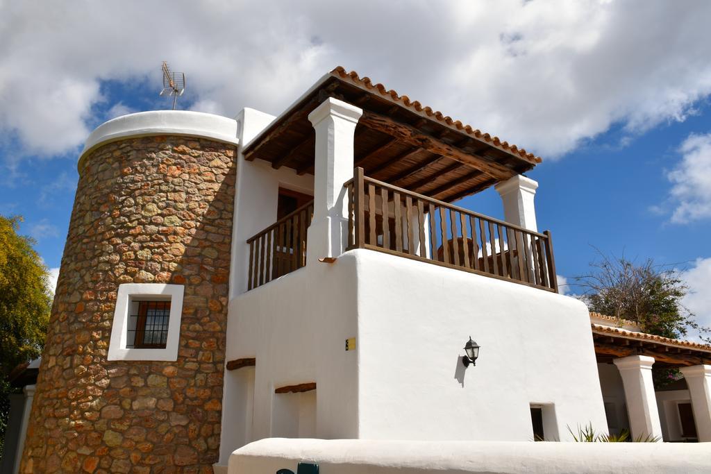 Can Gat Sant Carles de Peralta Bagian luar foto